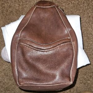 Cedar Canyon Vintage Brown Leather Sling Bag - Classic Carry